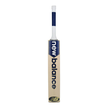 New Balance DC 400 Pro Junior Cricket Bat - 2026