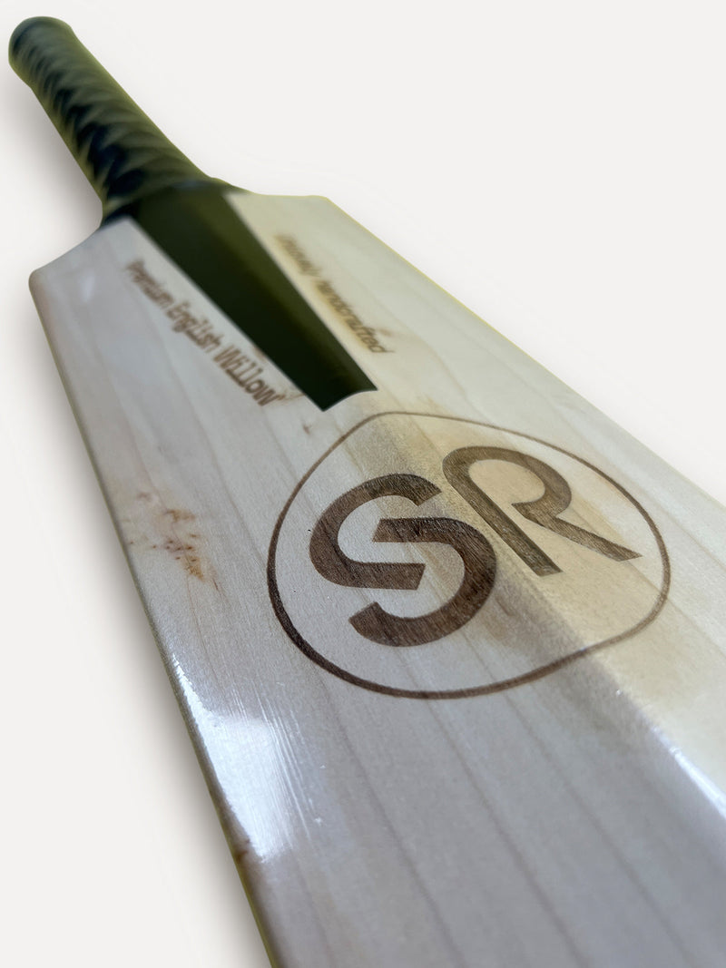 SR 71 Black Bird 3* Cricket Bat