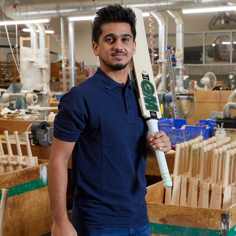 Gunn & Moore Saim Ayub 404 Cricket Bat